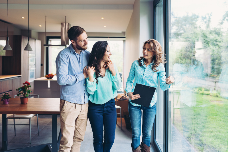 Why It's Important to Choose a Real Estate Agent With a Good Reputation and Strong Connections